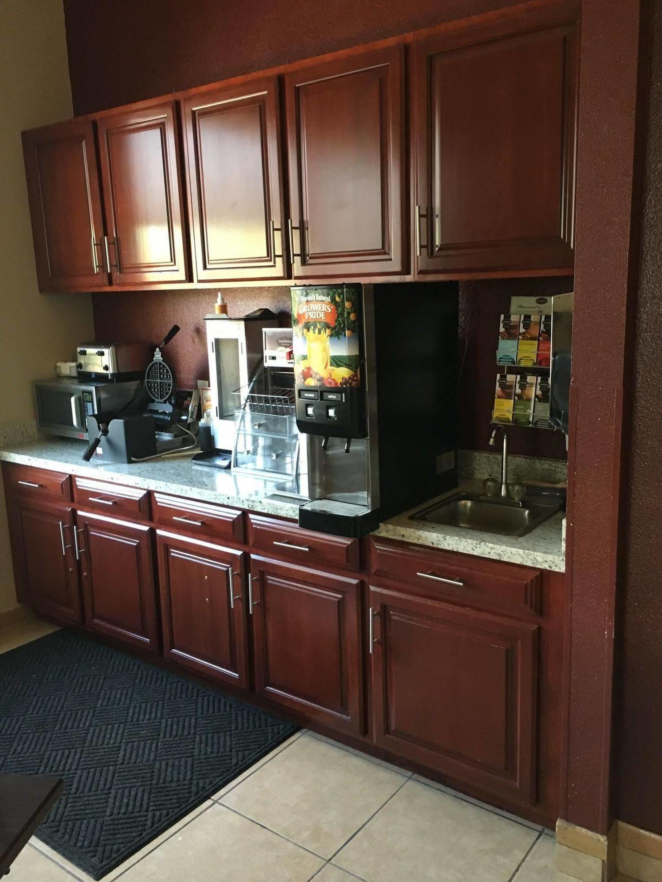 Pinetop Studio Suites 외부 사진